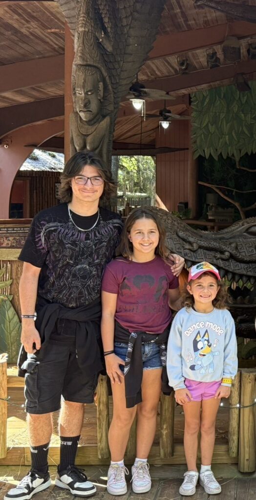 Grupo Alligator Farm