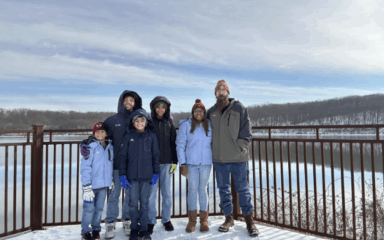 FLCCA ayuda a una familia a aprender, crecer y prosperar