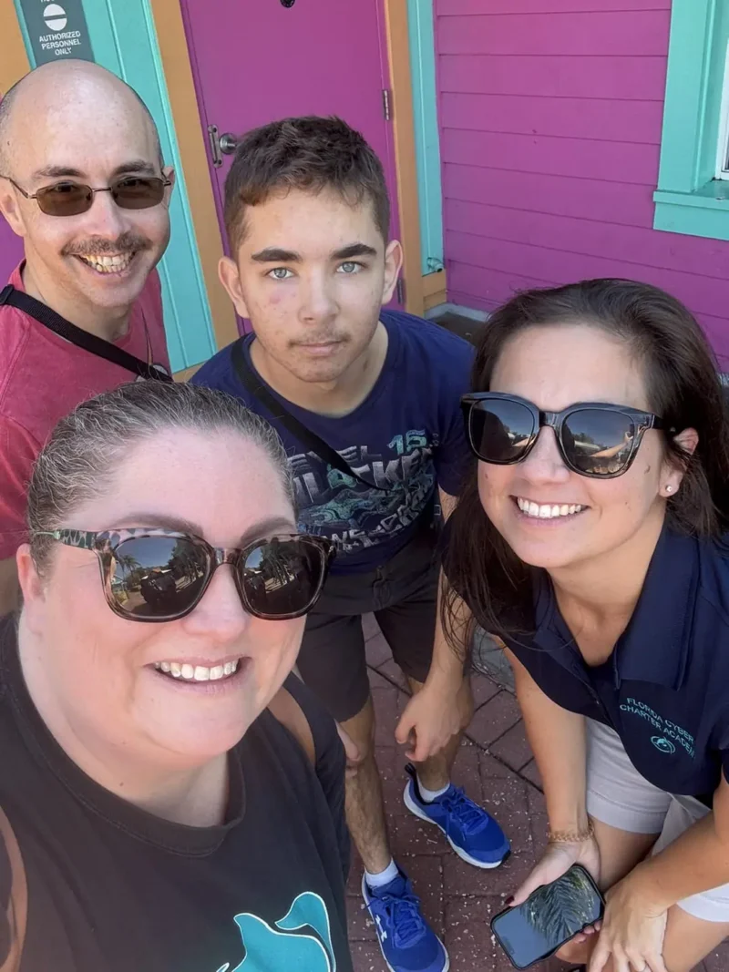 Grupo de personas en Seaworld